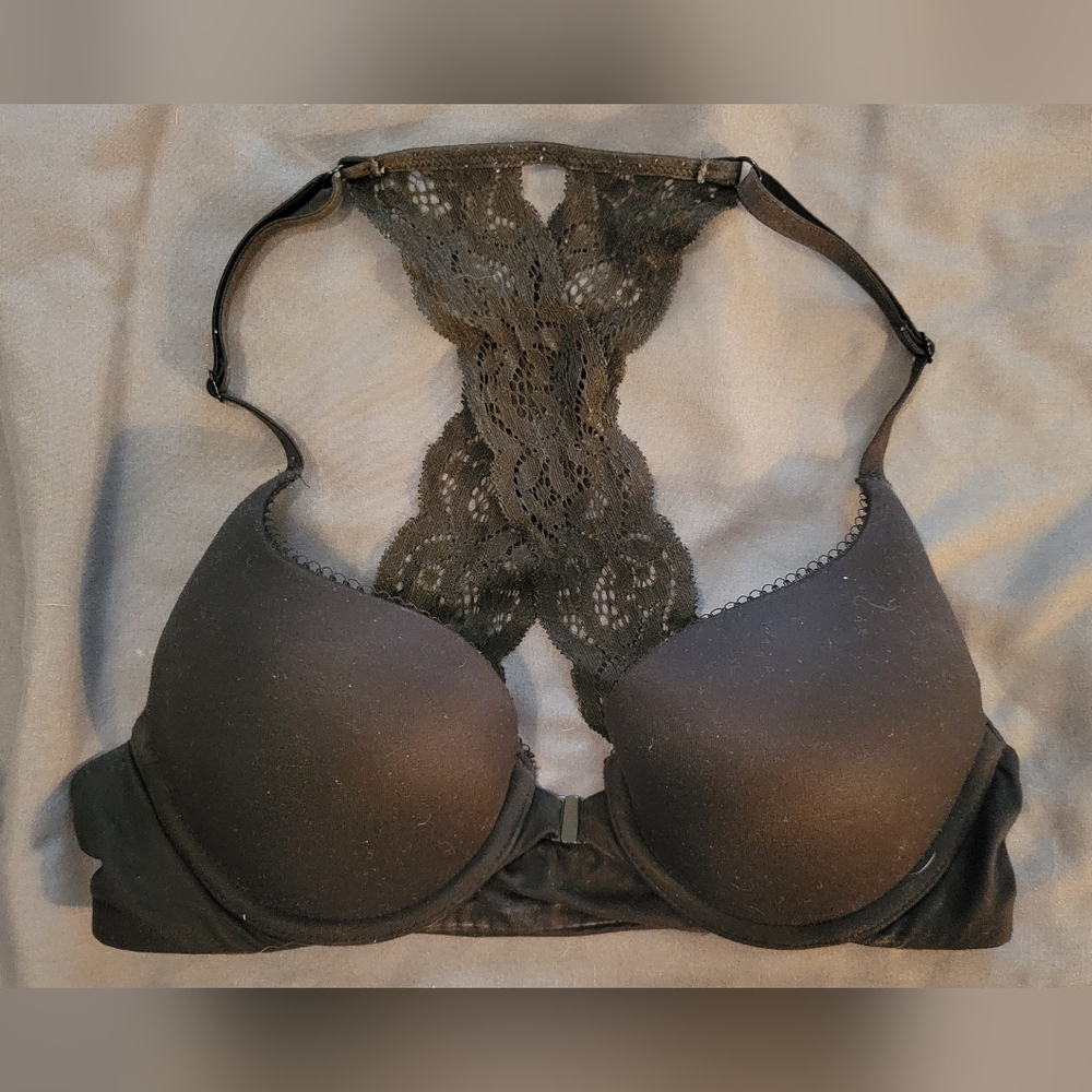 VS black push-up bra